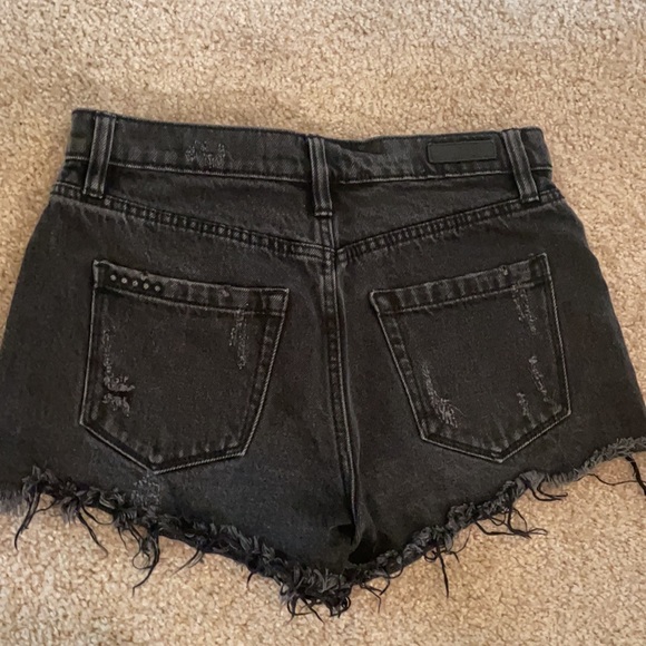 Black jean shorts - Picture 4 of 4